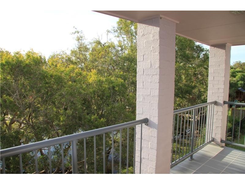 8 Truscot Place, Thornlands QLD 4164