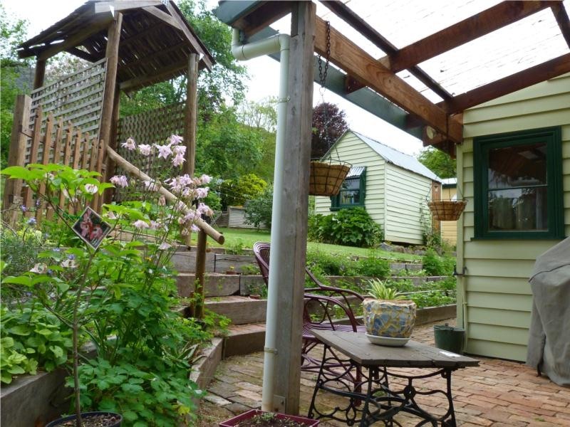 517 Morses Creek Rd, Wandiligong VIC 3744