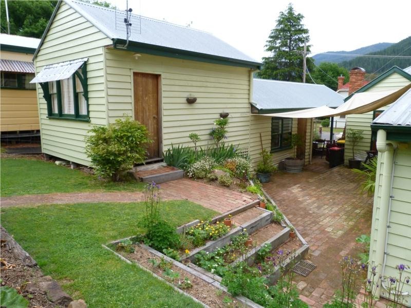 517 Morses Creek Rd, Wandiligong VIC 3744