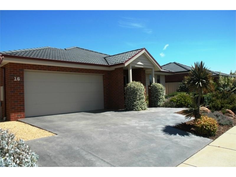 16 Taig Avenue, Kialla VIC 3631