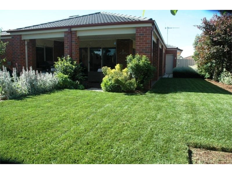 16 Taig Avenue, Kialla VIC 3631