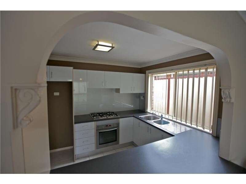 66a Explorers Way, St Clair NSW 2759