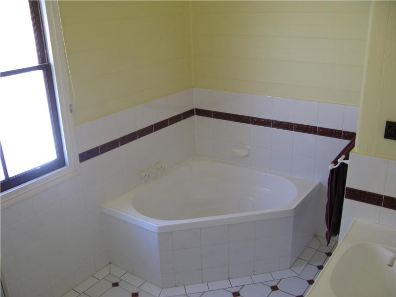 68 Windsor Road, Red Hill QLD 4059