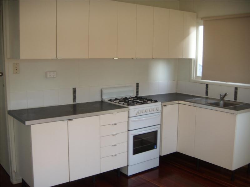 34 Boronia Avenue, Holland Park West QLD 4121