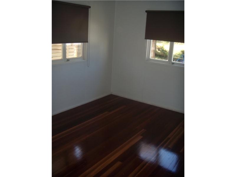 34 Boronia Avenue, Holland Park West QLD 4121