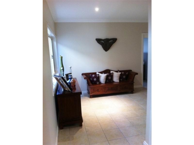 16 Cedar Street, Wynnum QLD 4178