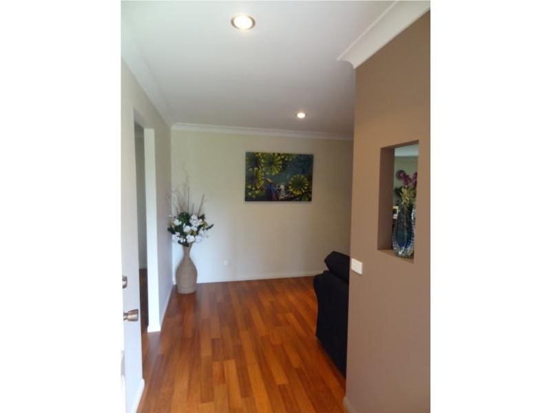 124 Oldfield Road, Sinnamon Park QLD 4073