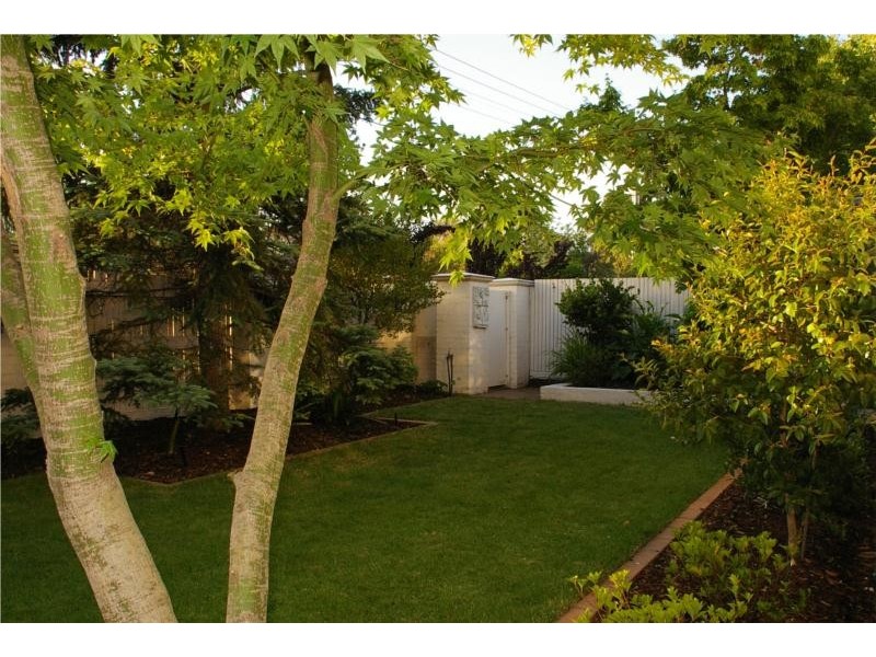 74 Oak Street, Beaumaris VIC 3193