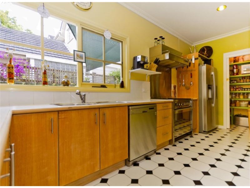 74 Oak Street, Beaumaris VIC 3193