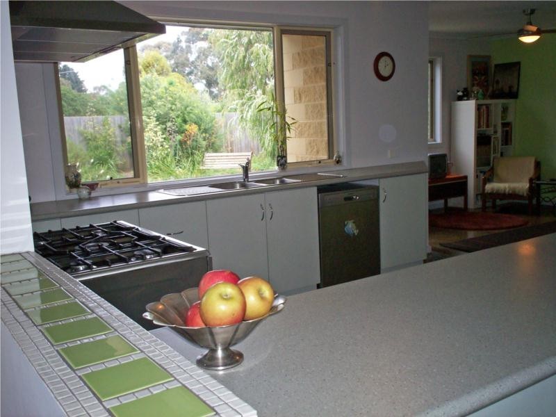 98 Willis Street, Portarlington VIC 3223