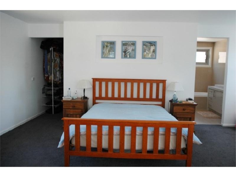 511 Sapphire Coast Drive, Tura Beach NSW 2548