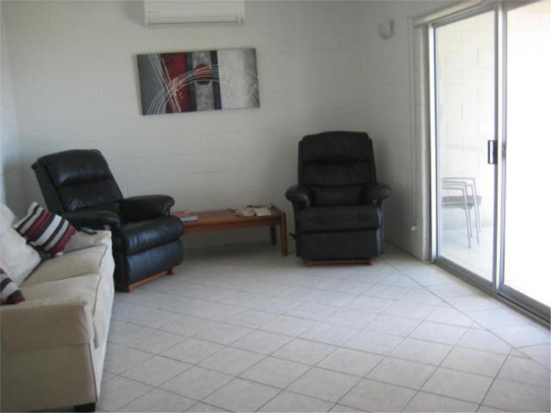 93 Cay Street, Saunders Beach QLD 4818