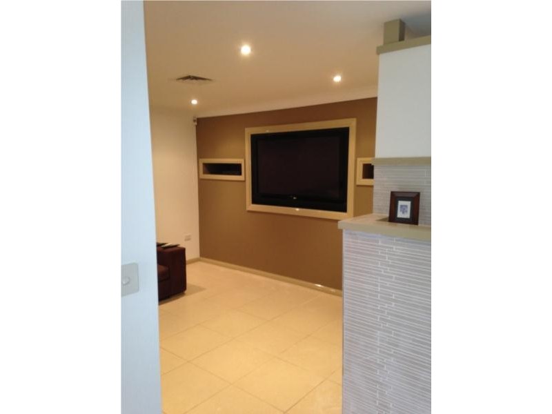 15 Gambia street, Kearns NSW 2558