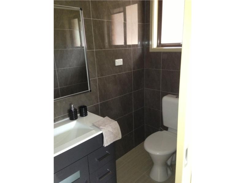 15 Gambia street, Kearns NSW 2558