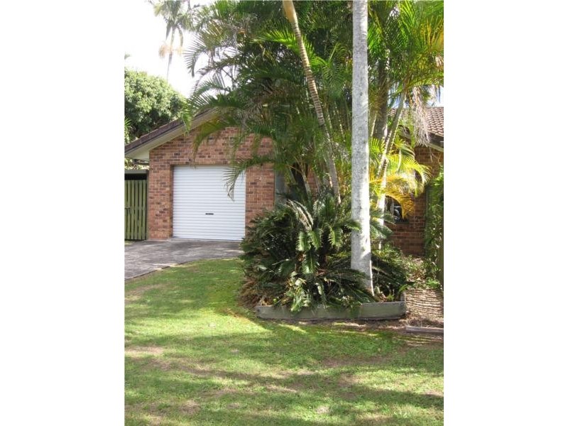 2 Jumbunna Place, Ocean Shores NSW 2483