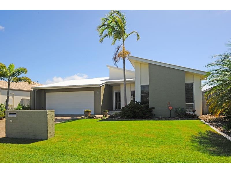 18 Gillingham Place, Pelican Waters QLD 4551