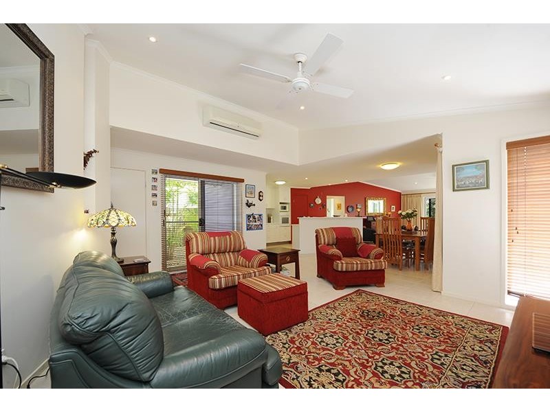 18 Gillingham Place, Pelican Waters QLD 4551