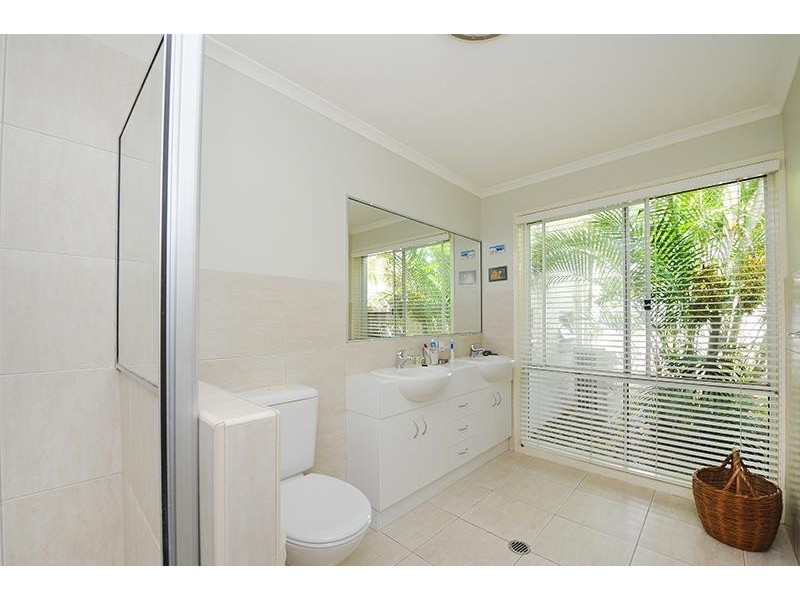 18 Gillingham Place, Pelican Waters QLD 4551