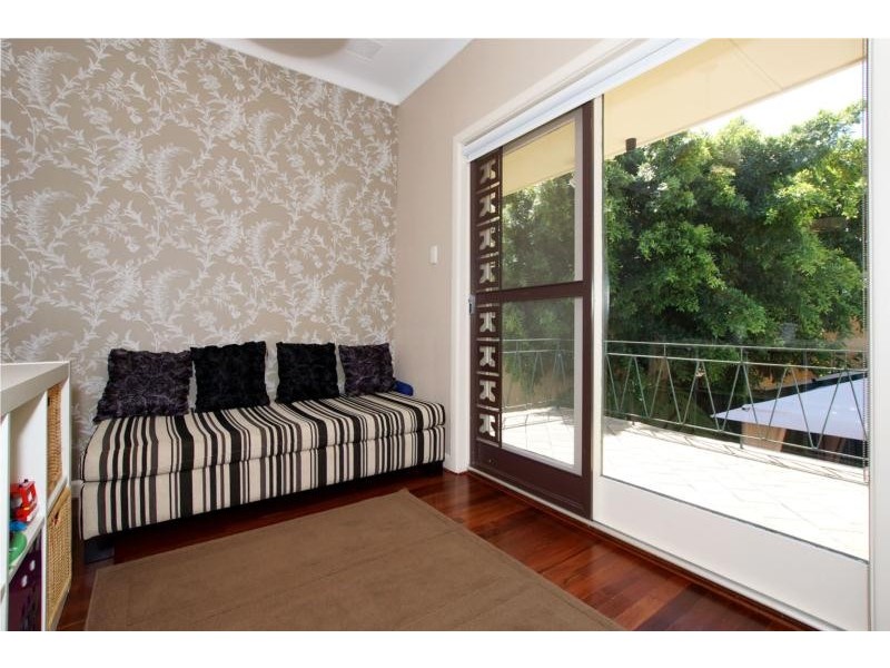 19 Wade St, Joondanna WA 6060