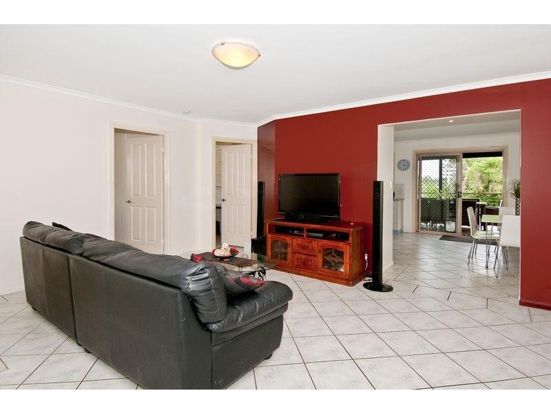 5 Nigel Street, Redbank Plains QLD 4301