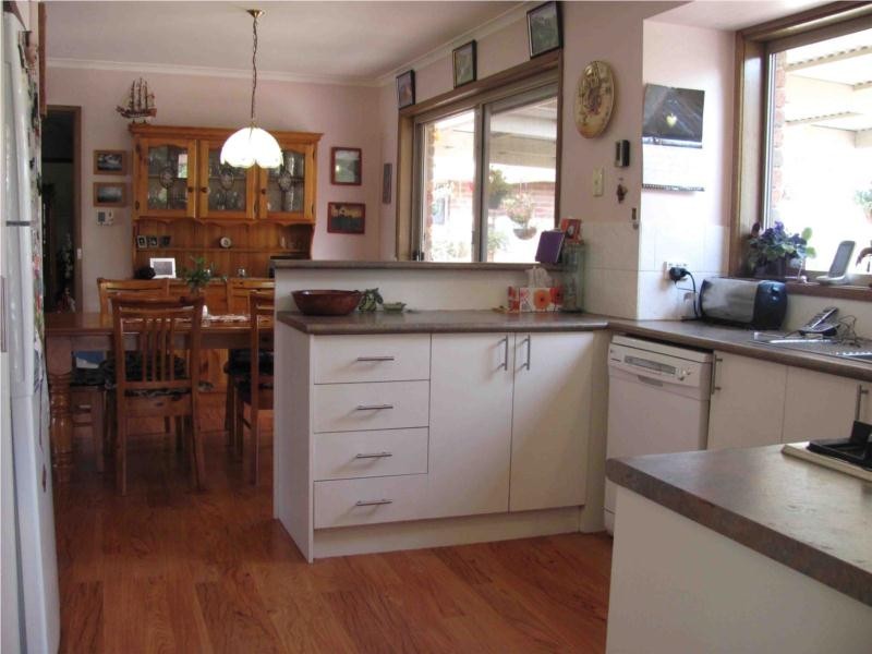33 Nathan Drive, Bacchus Marsh VIC 3340
