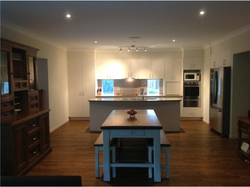 2 Gill Court, Mudgeeraba QLD 4213