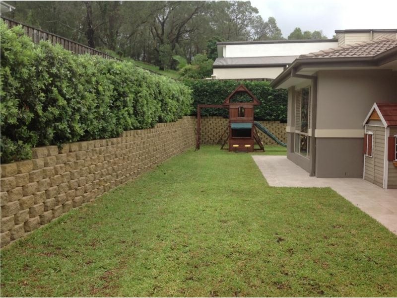 2 Gill Court, Mudgeeraba QLD 4213