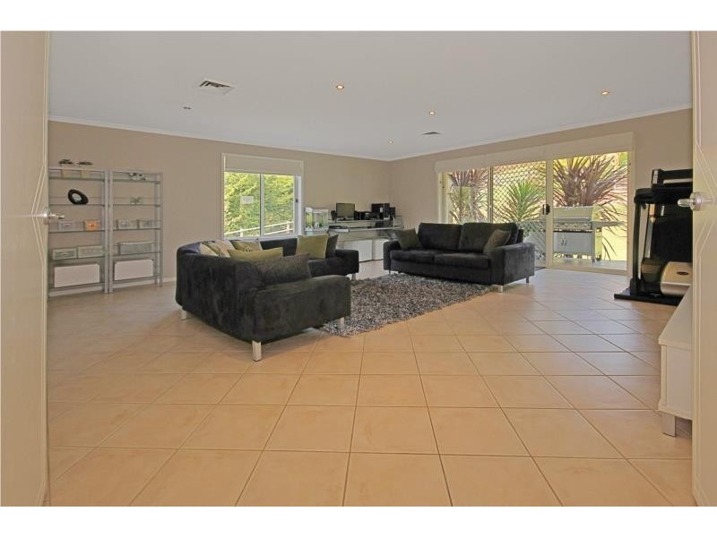 165 George Bass Drive, Surf Beach NSW 2536