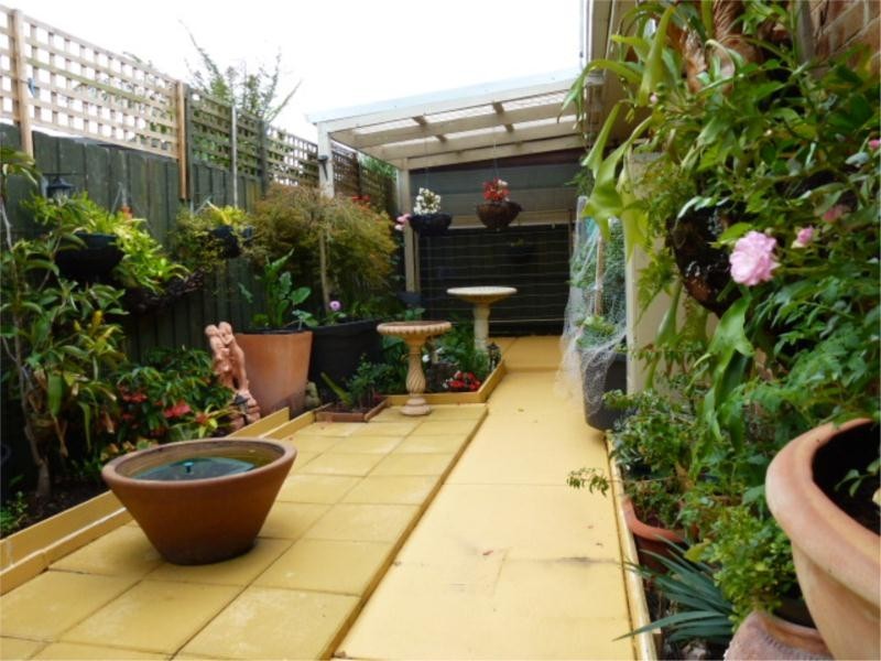 42 Albert Place, Dingley Village VIC 3172