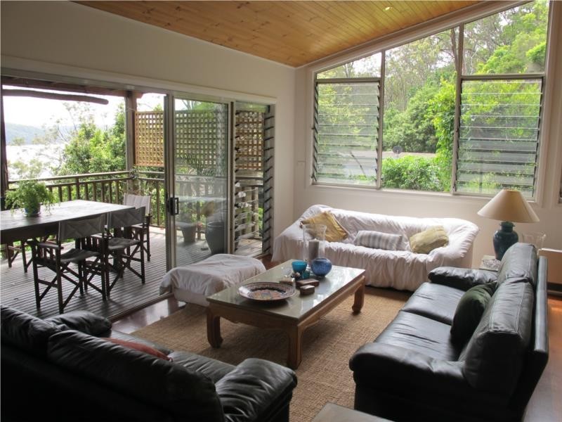 1 Paradise Avenue, Clareville NSW 2107