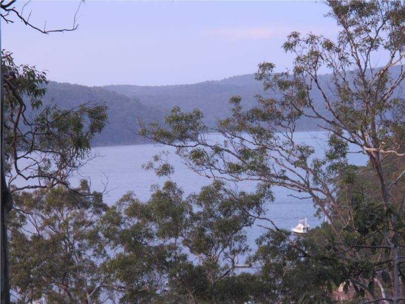 1 Paradise Avenue, Clareville NSW 2107