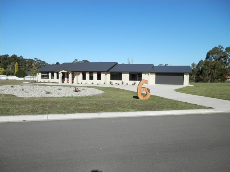 6 Knights Road, West Ulverstone TAS 7315