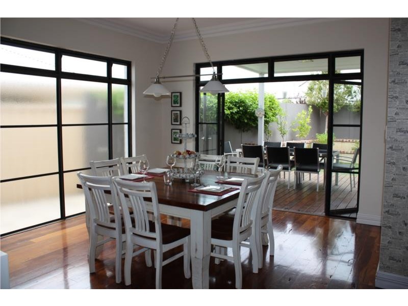 4 Concord Terrace, Atwell WA 6164