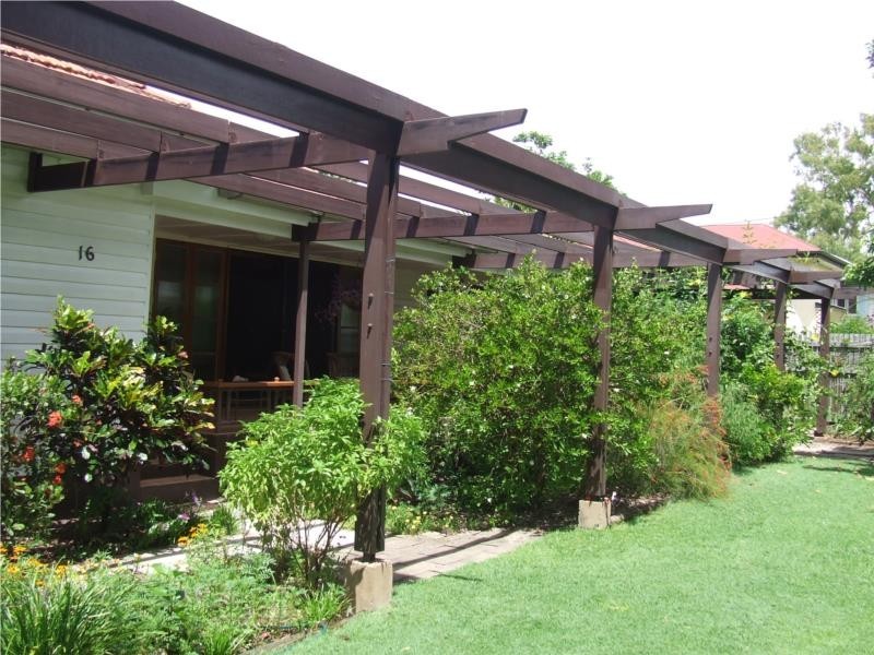 16 Kenilworth Avenue, Hyde Park QLD 4812