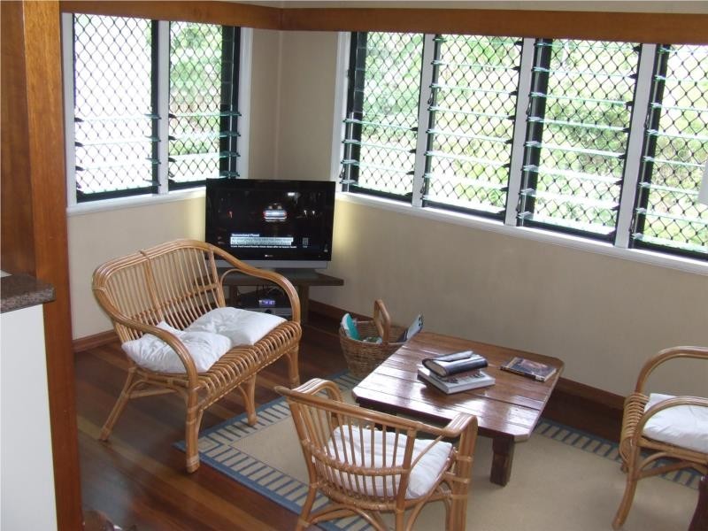 16 Kenilworth Avenue, Hyde Park QLD 4812