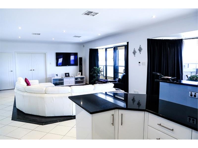 9 Petrel Court, Port Lincoln SA 5606