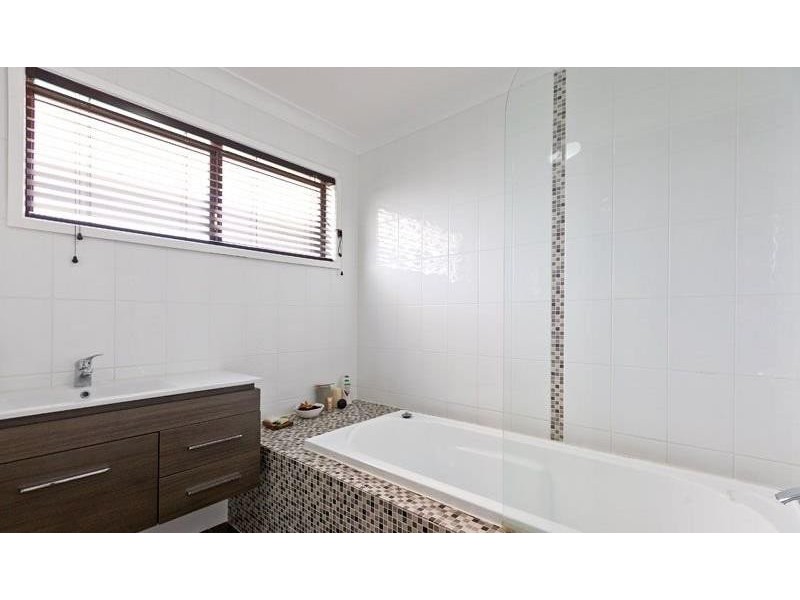 11 Cupania Street, Victoria Point QLD 4165