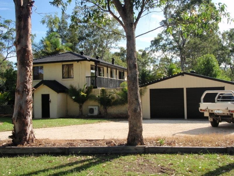 33 Lewis Drive, Medowie NSW 2318