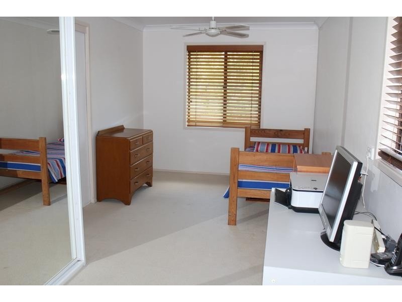 33 Lewis Drive, Medowie NSW 2318