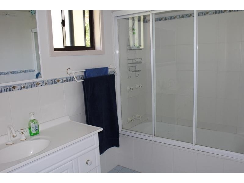 33 Lewis Drive, Medowie NSW 2318