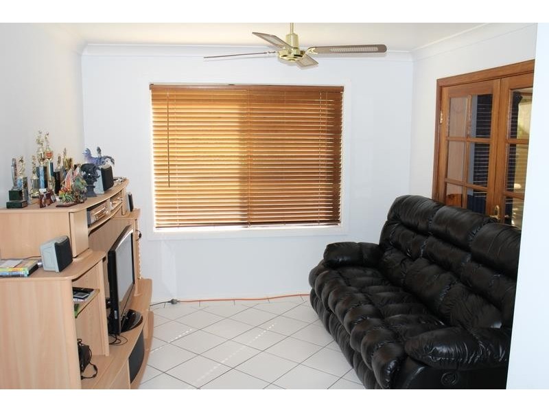 33 Lewis Drive, Medowie NSW 2318