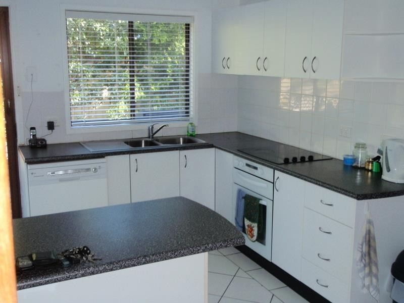 33 Lewis Drive, Medowie NSW 2318