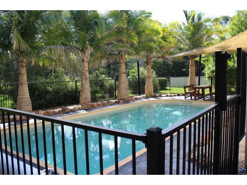 33 Lewis Drive, Medowie NSW 2318