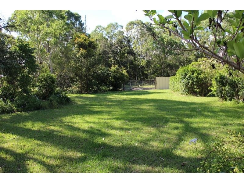 33 Lewis Drive, Medowie NSW 2318