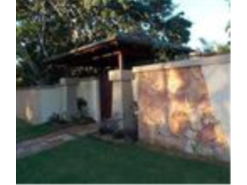 7 FAIRWAY AVENUE, Bundall QLD 4217