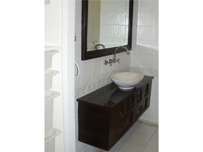 7 FAIRWAY AVENUE, Bundall QLD 4217