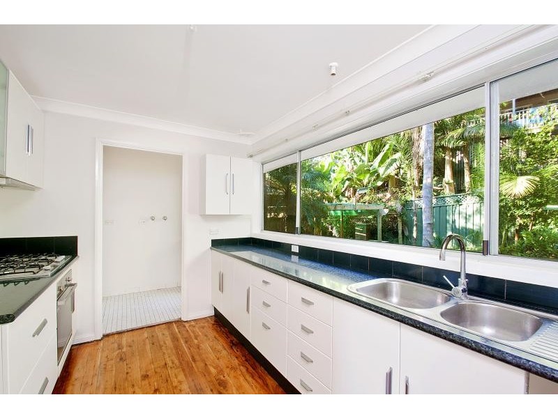 10 DUNCAN ROAD, North Avoca NSW 2260