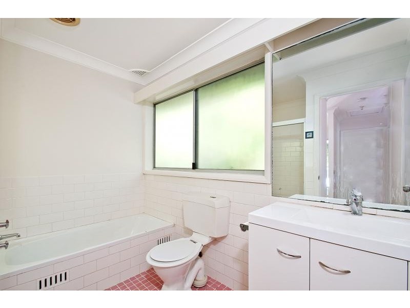 10 DUNCAN ROAD, North Avoca NSW 2260