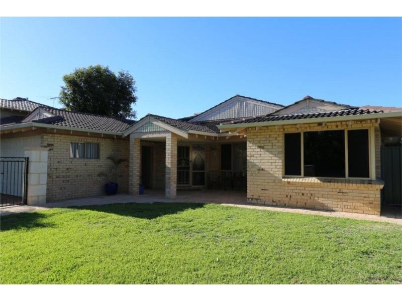 35 Silbert Circle, Winthrop WA 6150