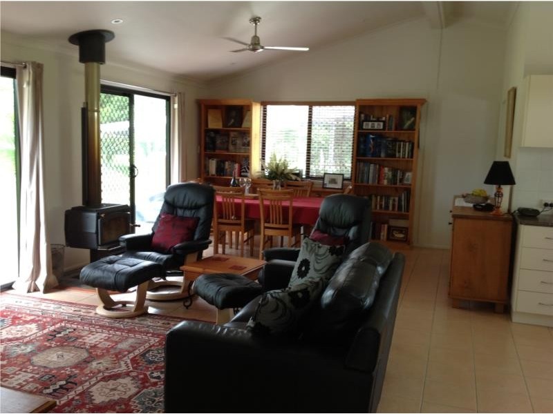 789 Bellthorpe Range Road, Stanmore QLD 4514